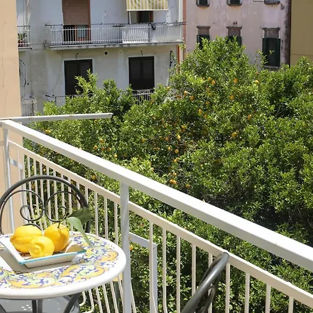Sweet Holidays Alojamento de Acomodação e Pequeno-almoço Sorrento