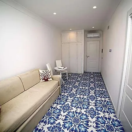 Sweet Holidays Bed & Breakfast 4*