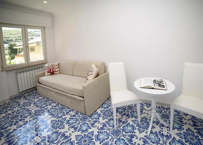 Alojamento de Acomodação e Pequeno-almoço Sweet Holidays 4*